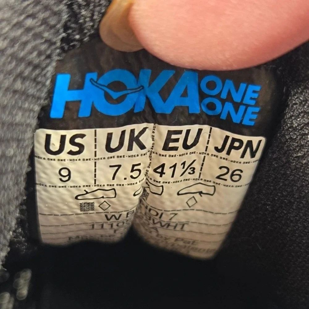 Hoka One One Bondi 7 Black White Running Shoes Womens 9 1110519 BBLC Sneaker - Picture 2 of 11